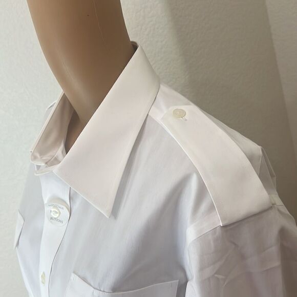 Twin Hill Shirt 16 1/2 White Dress Non Breakable Buttons Long Sleeve Two Pockets - Picture 8 of 9